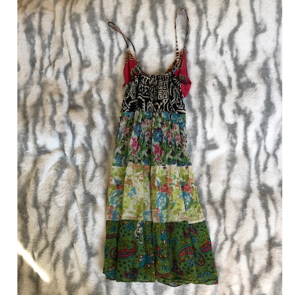 Multi patterned dress - Picture 6 of 6